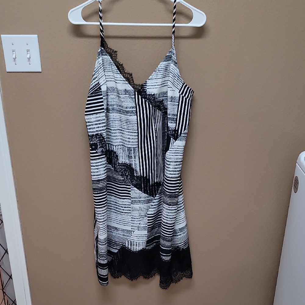 Chic Striped Dress with Lace Accents
